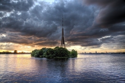 515520212488d0dd0bde145.36784555