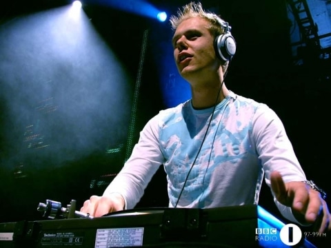 armin800
