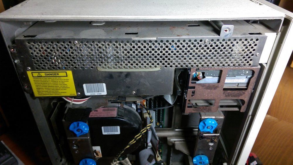 IBM PS/2 (Model 60) unpacked opened