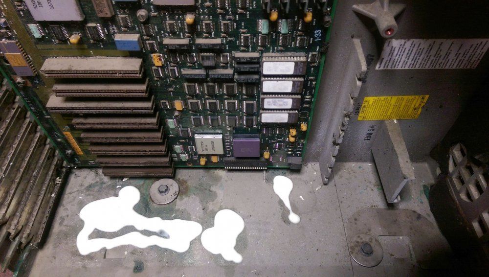 IBM PS/2 (Model 60) unpacked opened cleaning